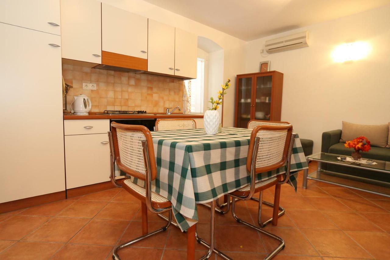 Apartment By The Sea Baska  Luaran gambar