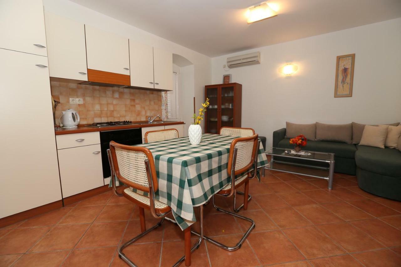 Apartment By The Sea Baska  Luaran gambar