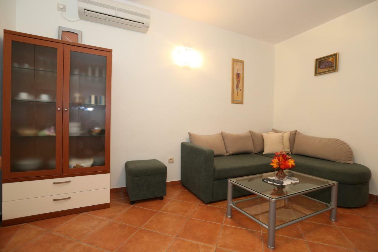 Apartment By The Sea Baska  Luaran gambar